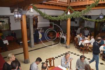 El Casino de Telde homenajea a 18 socios y al que fuera su conserje durante 40 años (Foto TA y TF)